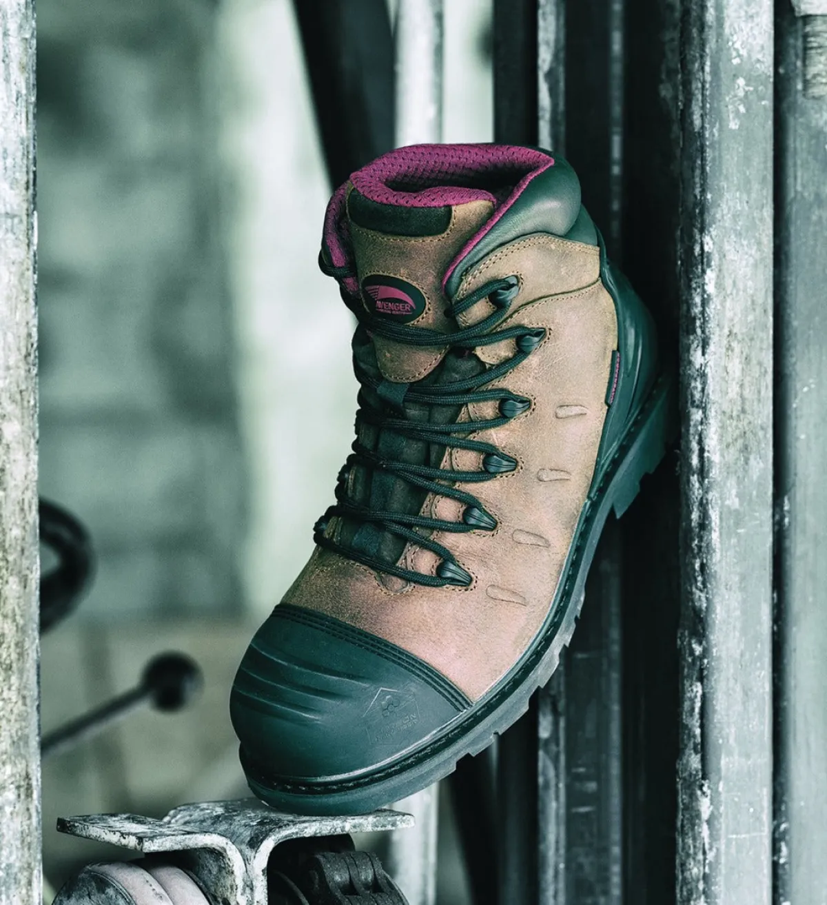Composite Toe Boots|Work Boots*XLfeet Inc. Avenger 7546 Hammer 6" Composite Toe Work Boot - Brown